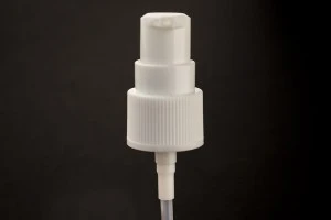 Plastische Pumpe für Cremes mit transparentem Deckel PP20-3