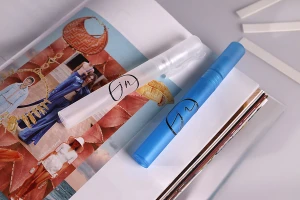 Flacon spray de parfum de 10ml en plastique miniature en 3 couleurs (translucide, bleu ou rose) - 25 pcs-photo_groupe