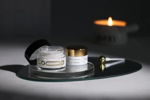 Βαζάκι γυάλινο για κρέμα 15 ml σε διάφορα χρώματα  - χωρίς καπάκι-εικόνα_σύνθεση