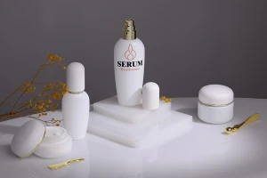 Barattolo da 50 ml in bianco opaco con coperchio a righe dorate (con guarnizione interna) e guarnizione in plastica-gruppo_immagini