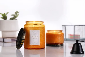 Barattolo in vetro goffrato da 120 ml cilindrico con coperchio in alluminio in vari colori-gruppo_immagini