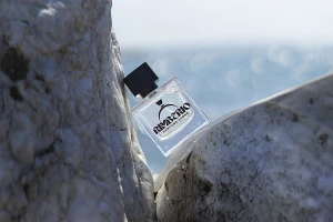 Μπουκάλι αρωμάτων 100 ml σε σχήμα κύβου με κλείσιμο ασφαλείας crimp 15 mm-εικόνα_σύνθεση