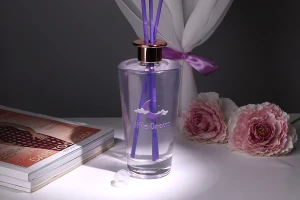 Flacon en verre de 100 ml avec anneau et bouchon pour parfum d'ambiance-photo_groupe