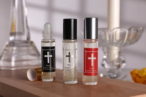 Roll-on γυάλινο, 10 ml διάφανο με γυάλινη μπίλια ασημί τύπωμα "Μύρο Αγίου Όρους" και καπάκι αλουμινίου σε διάφορα χρώματα για εκκλησίες - μοναστήρια-εικόνα_σύνθεση