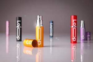Glass bottle with 5 ml perfume spray in an aluminum case in various colors-image_group