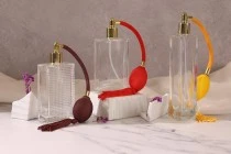 Long squeeze bulbs for perfume sprayer bottles