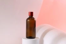 Γυάλινο μπουκαλάκι για αιθέρια έλαια καραμελέ 100 ml με στόμιο PP18
