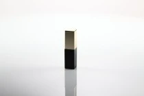 Θήκη για lip gloss 5 ml σε χρώματα μαύρο - χρυσό