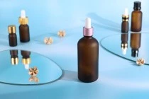 Γυάλινο μπουκαλάκι για αιθέρια έλαια 100 ml καραμελέ αμμοβολής με στόμιο PP18