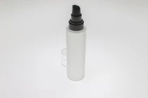 150 ml sandgestrahlte Glasflasche mit schwarzer Kunststoffpumpe (PP 24) und transparentem Verschluss 150 ml sandgestrahlte Glasflasche mit schwarzer Kunststoffpumpe (PP 24) und transparentem Verschluss