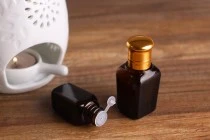 Μπουκαλάκι 20 ml για αιθέρια έλαια γυάλινο, καραμελέ (PP18)