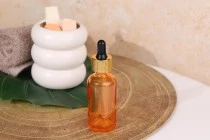 Γυάλινο μπουκαλάκι για αιθέρια έλαια 50 ml με στόμιο PP18 σε πορτοκαλί χρώμα