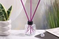 Γυάλινο μπουκαλάκι 100 ml σε σχήμα διαμάντι για αρωματικό χώρου