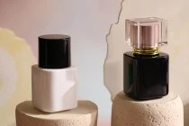 Γυάλινη φιάλη αρωμάτων πολυτελείας (15/400) 30 ml σε μαύρο ή λευκό χρώμα