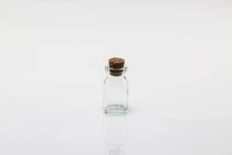 Γυάλινο μπουκαλάκι φαρμακείου 6ml με κωνικό φελλό Γυάλινο μπουκαλάκι φαρμακείου 6ml με κωνικό φελλό