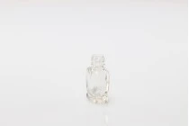 4ml heart shaped glass bottle with spray and silver lid 4ml heart shaped glass bottle with spray and silver lid