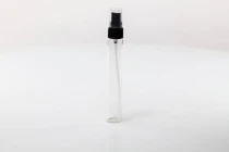 Tube en verre de 50 ml avec vaporisateur pour la pulvérisation-photo_360