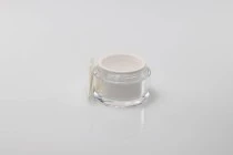 Βαζάκι για κρέμα 30 ml ακρυλικό με καπάκι και πλαστικό παρέμβυσμα
