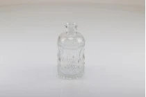 Μπουκάλι 200 ml γυάλινο με ανάγλυφα σχέδια Μπουκάλι 200 ml γυάλινο με ανάγλυφα σχέδια