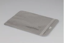 Sachets avec fermeture éclair 160 x 220 mm, dos argenté non tissé, face transparente et eurohole - 100 pcs Sachets avec fermeture éclair 160 x 220 mm, dos argenté non tissé, face transparente et eurohole - 100 pcs