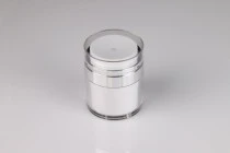 Βαζάκι airless ακρυλικό 50 ml με διάφανο καπάκι Βαζάκι airless ακρυλικό 50 ml με διάφανο καπάκι