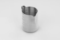 Σκεύος ανοξείδωτο (inox) 350 ml με διαβάθμιση και χερούλι Σκεύος ανοξείδωτο (inox) 350 ml με διαβάθμιση και χερούλι